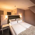 Hotell Moselschloesschen & 4*