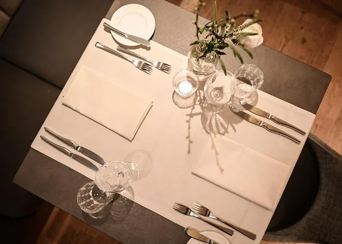 Moselschloesschen & 4*