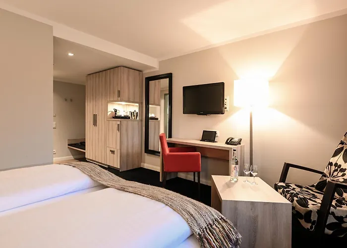 فندق Moselschloesschen & 4*