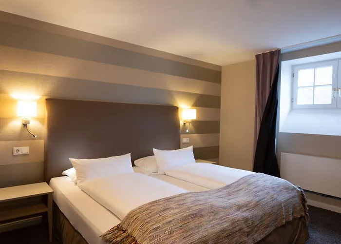فندق Moselschloesschen & 4*